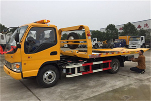 白碱滩哪里有拖车服务