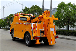 白碱滩高速路拖车费